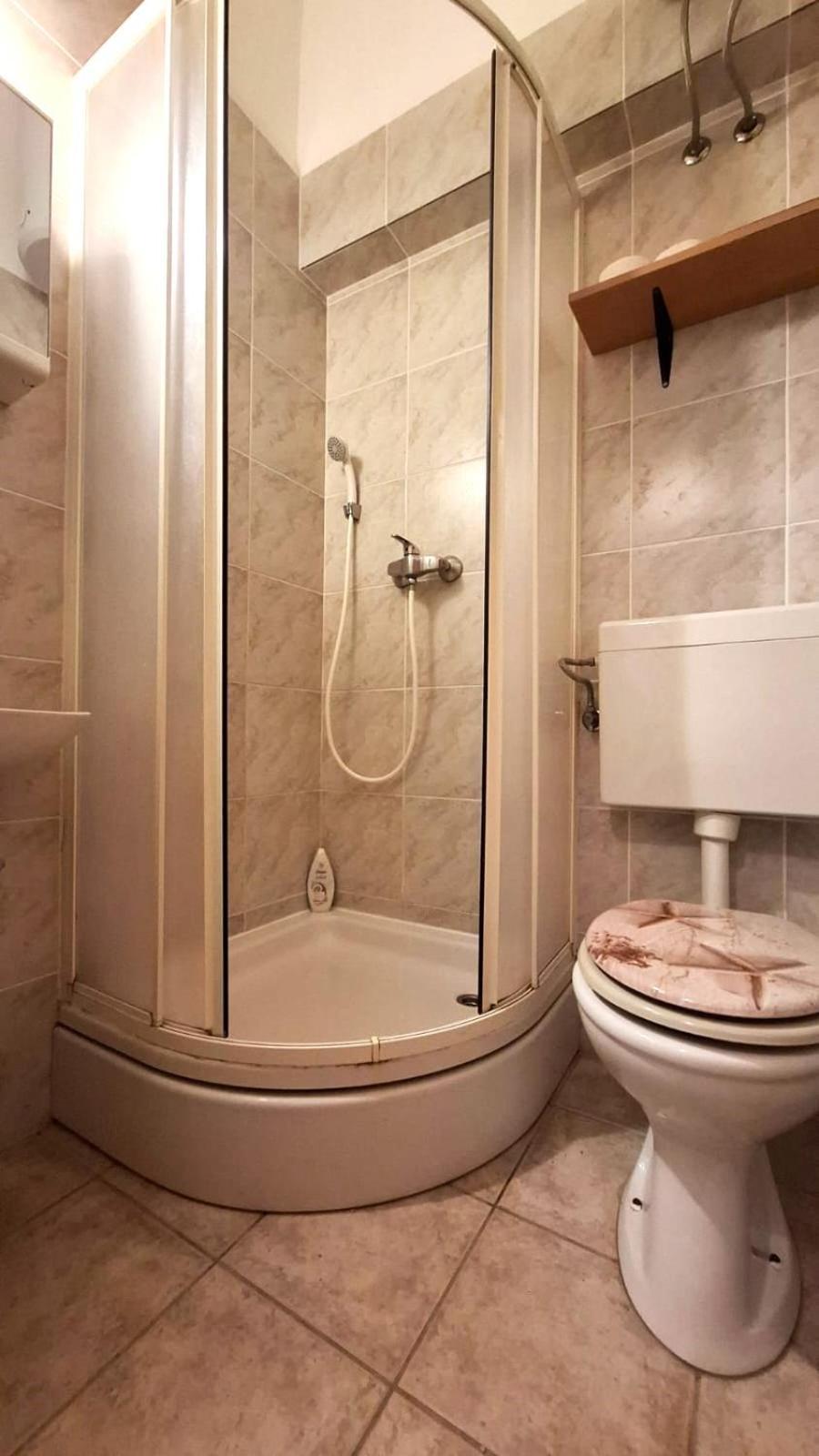 Apartment Karin Donji Karin Bagian luar foto