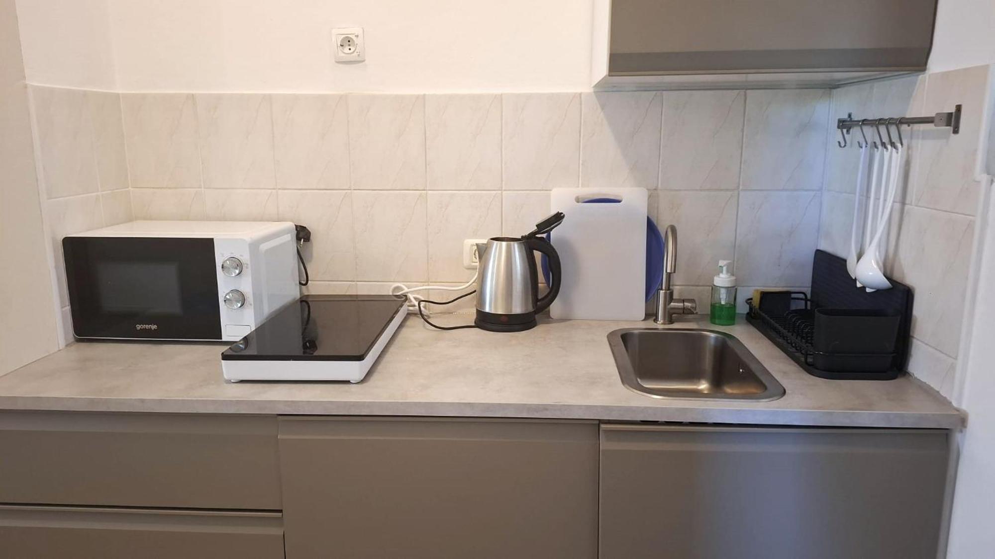 Apartment Karin Donji Karin Bagian luar foto